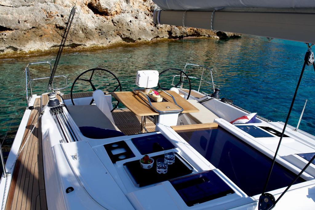"Alkyoni" Sailing Yacht Hotel Thessaloníki Luaran gambar